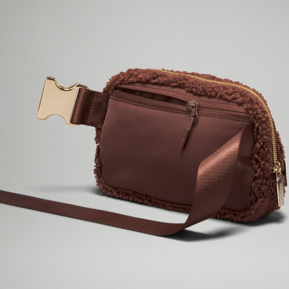 Lululemon Fleece 1L everywhere bag - Picture 3 of 4